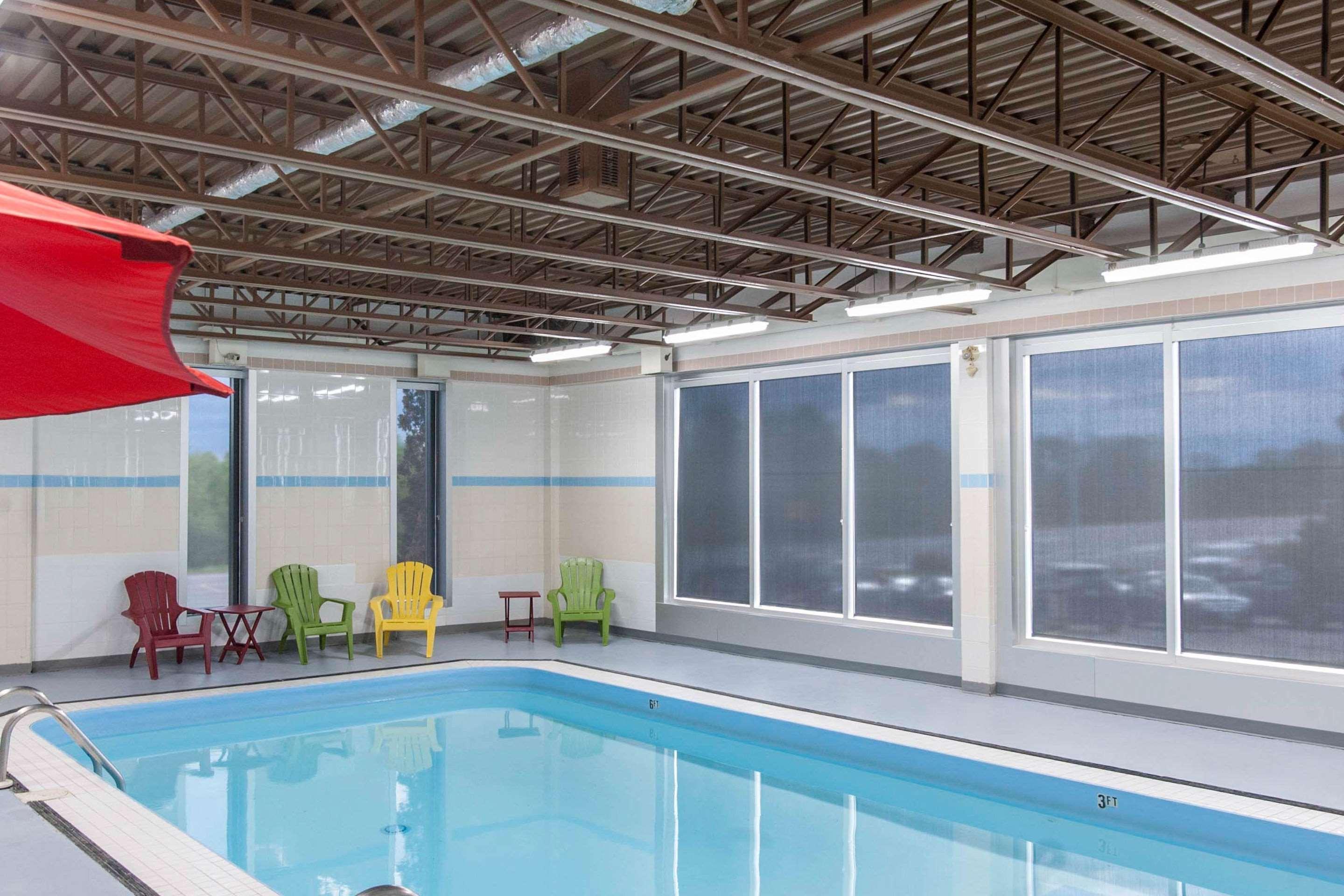 Quality Hotel & Suites Gander Esterno foto