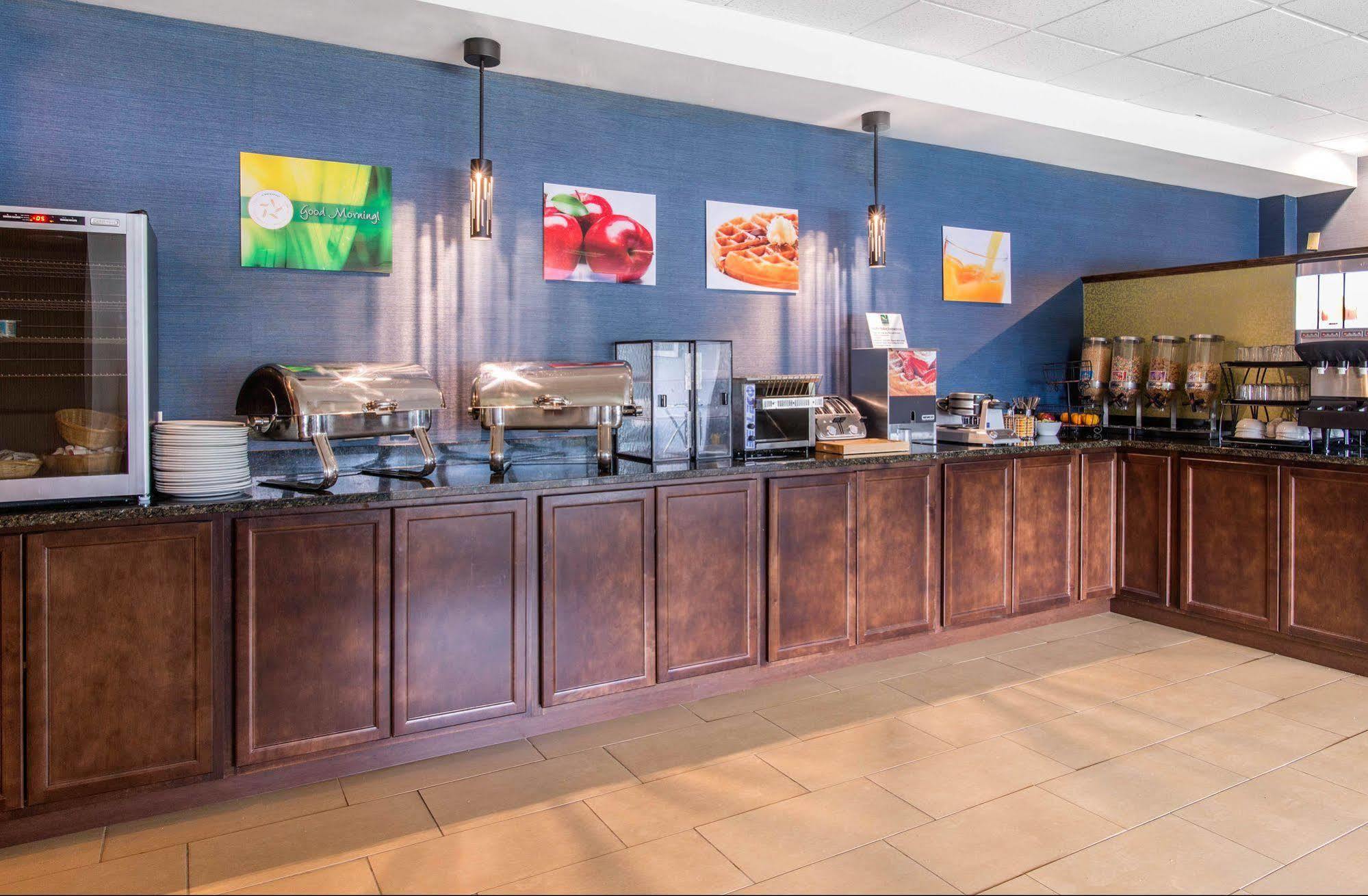 Quality Hotel & Suites Gander Esterno foto